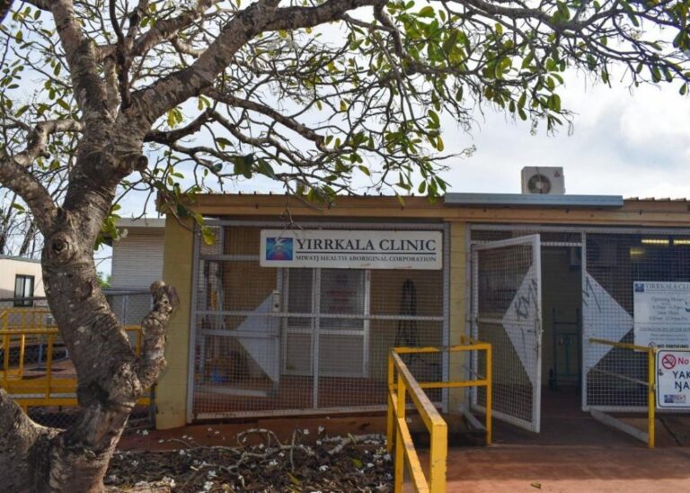 Miwatj Yirrkala clinic outside_Oct 25